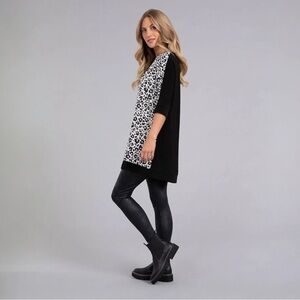 SYMPLI Satin Boat Neck Tunic Top In Animal and Floral SZ 10